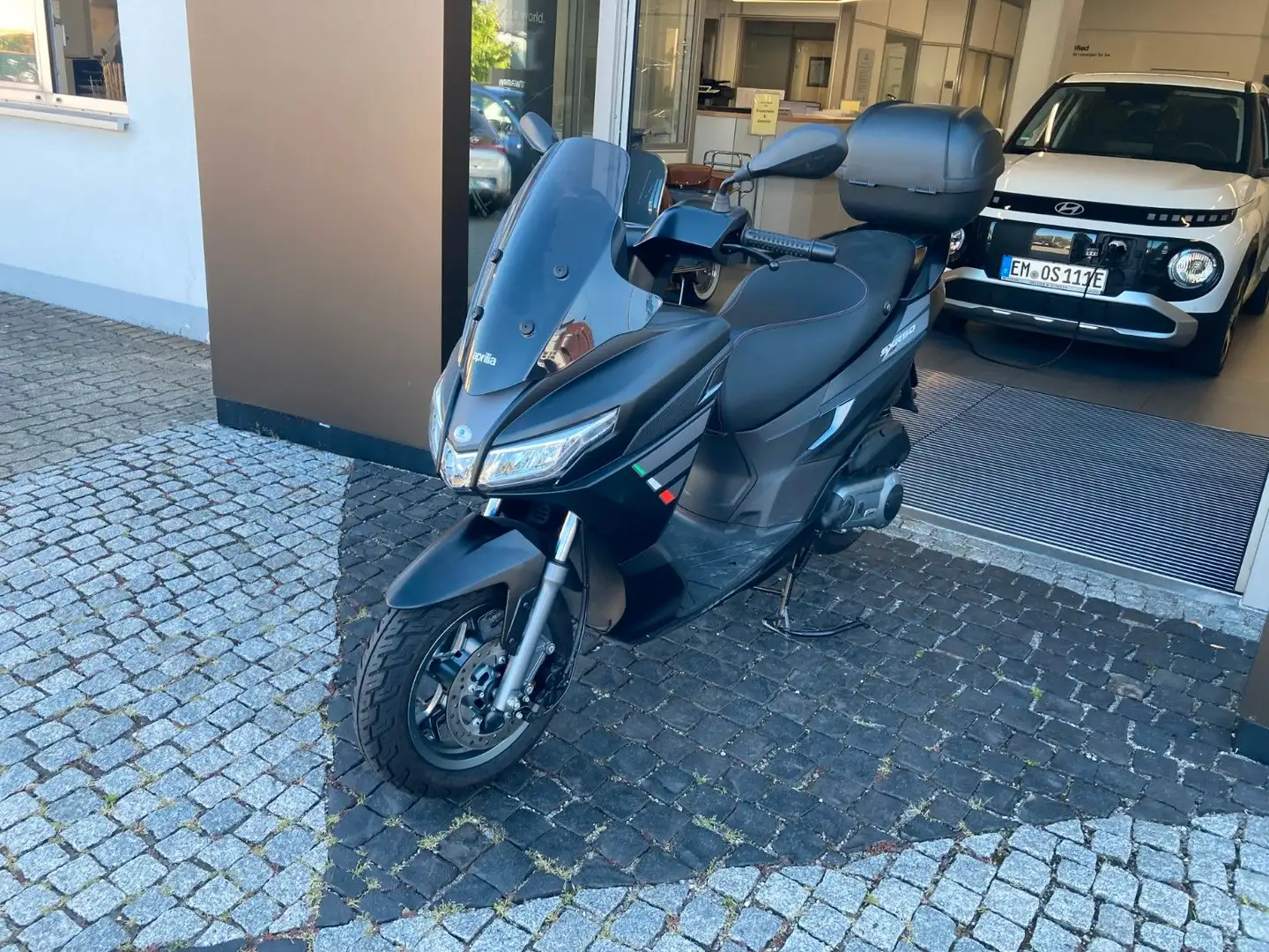 Aprilia SXR 50 incl. Top-Case Fekete - 2
