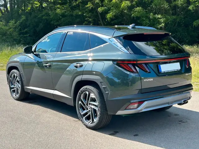 Hyundai Tucson view 4