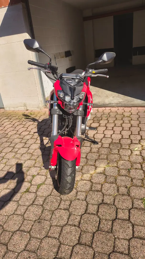 Benelli TNT 125 Rojo - 2