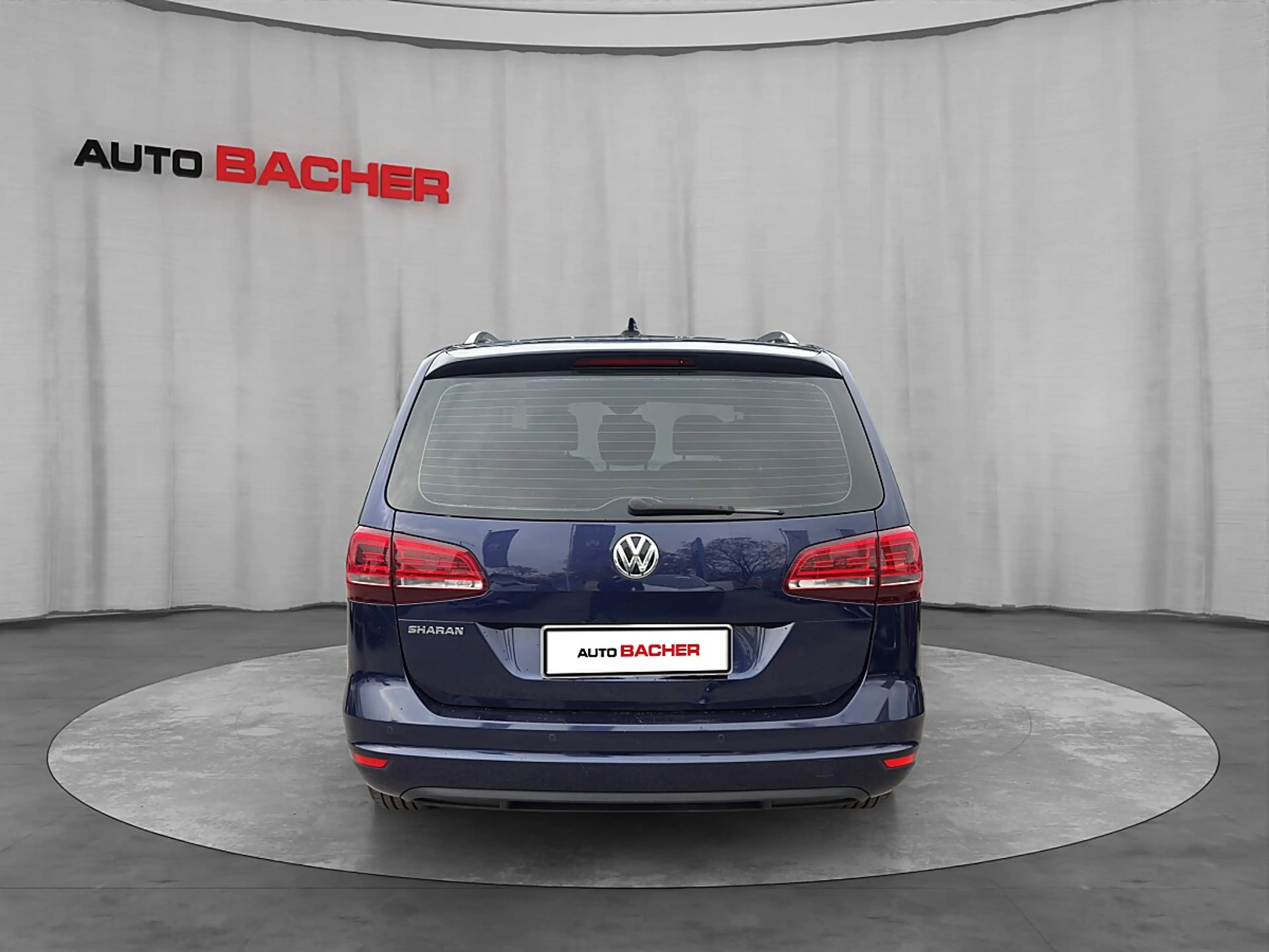 Volkswagen Sharan Business+ SCR 2,0 TDI DSG — photo 4