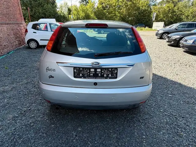 Ford Focus view 6