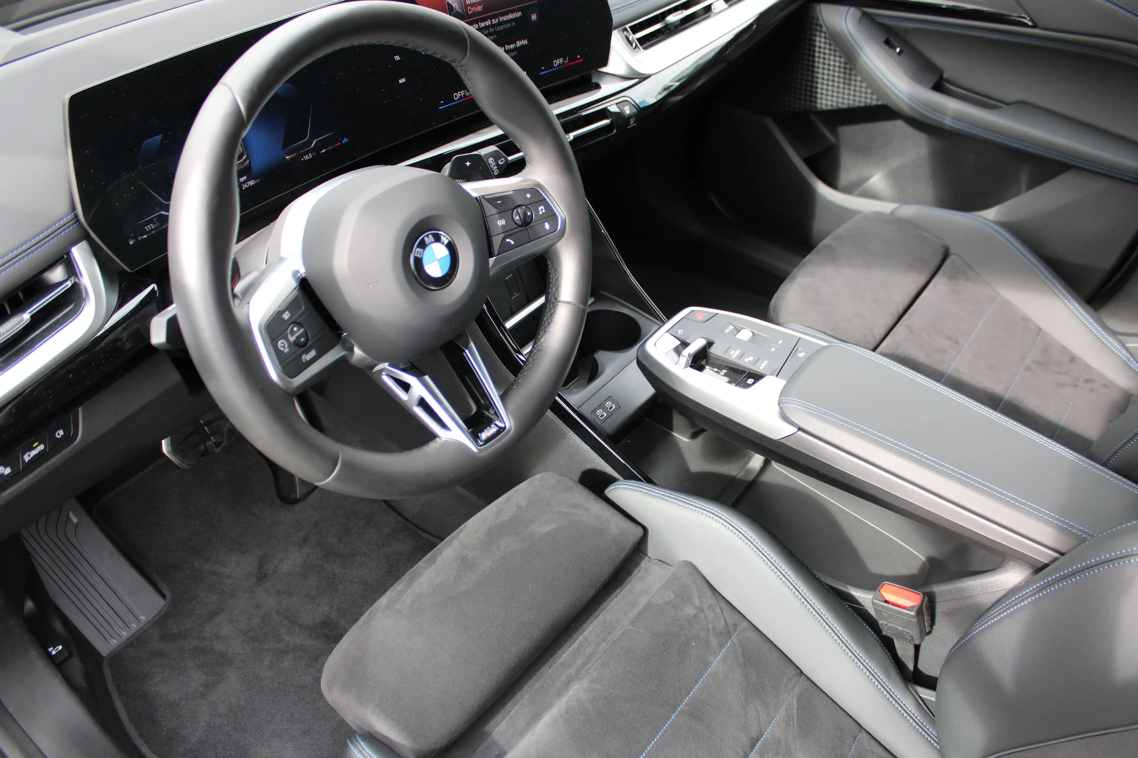 BMW 223 i xDrive Active Tourer M Sportpaket Head-Up — photo 9