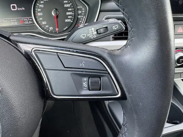 Audi A4 view 15