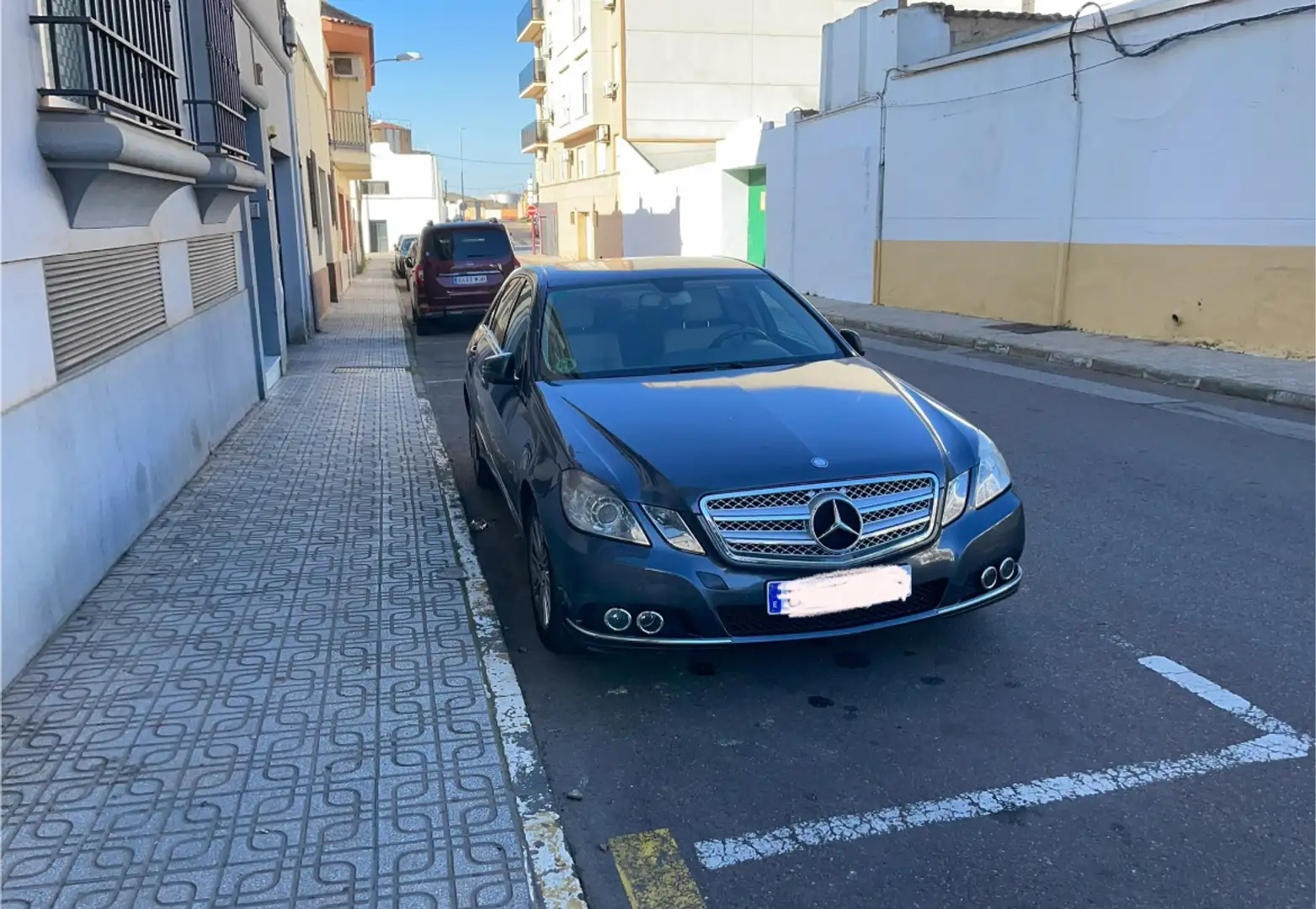 Mercedes-Benz E 220 220CDI BE Elegance Aut. Gris - 1