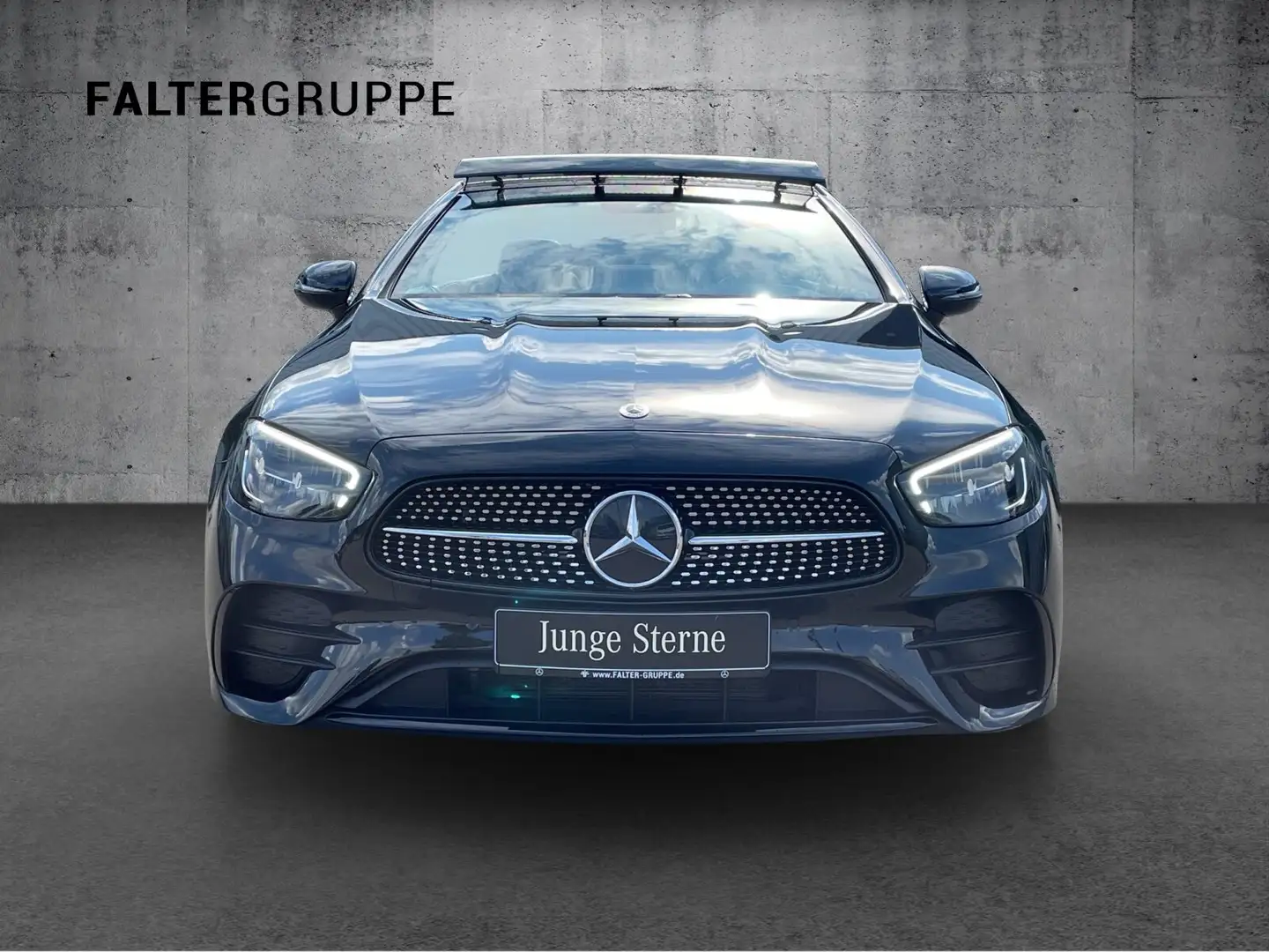 Mercedes-Benz E 200 E 200 AMG+NIGHT+KAMERA+MBUX-HIGHEND+WIDE+LED+SHZ Schwarz - 2