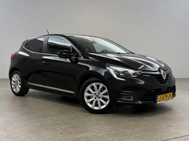 Renault Clio view 6