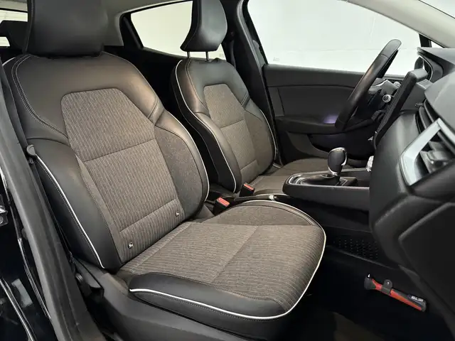 Renault Clio view 14