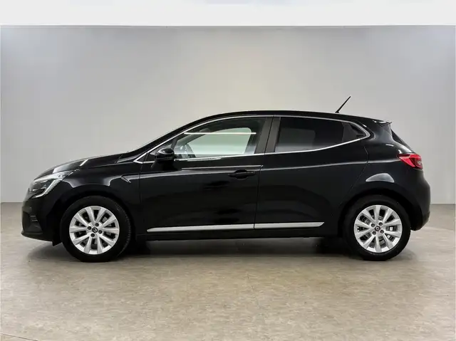 Renault Clio view 11