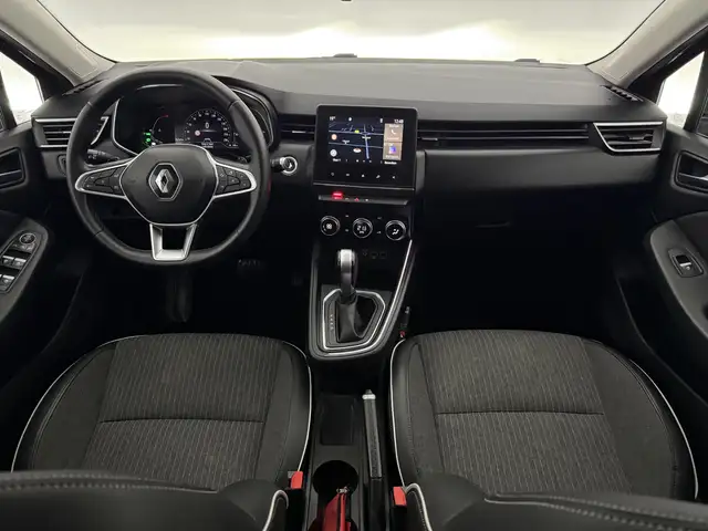 Renault Clio view 2