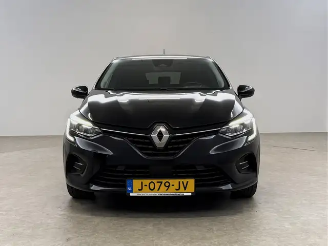 Renault Clio view 8