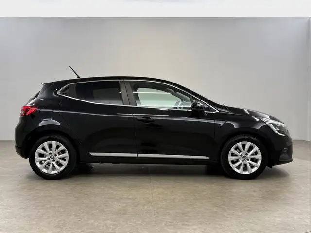 Renault Clio view 10