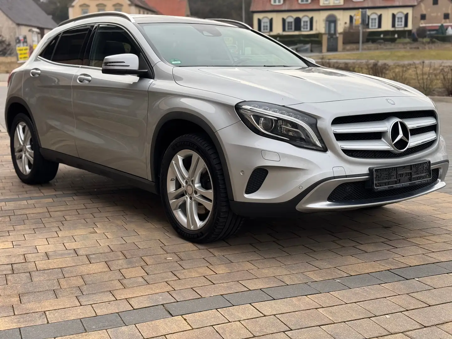 Mercedes-Benz GLA 250 GLA 250 4Matic Score (156.946) Argintiu - 2