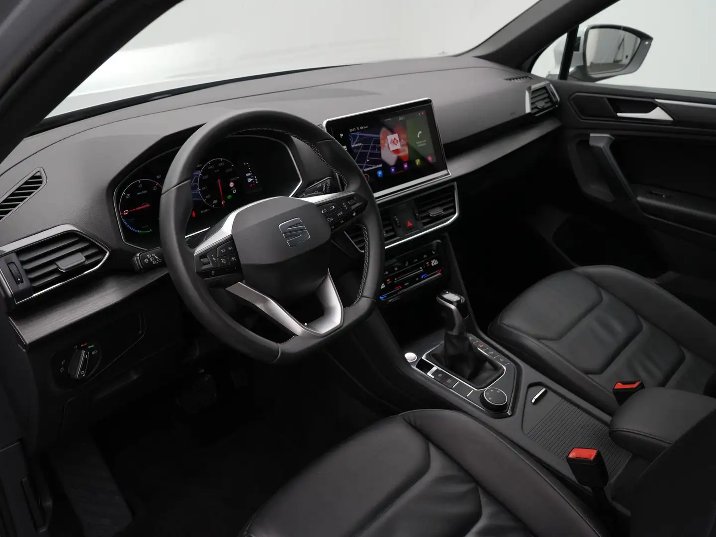SEAT Tarraco 1.4 TSI e-Hybrid 245 pk DSG PHEV Xcellence | Panor Grijs - 2