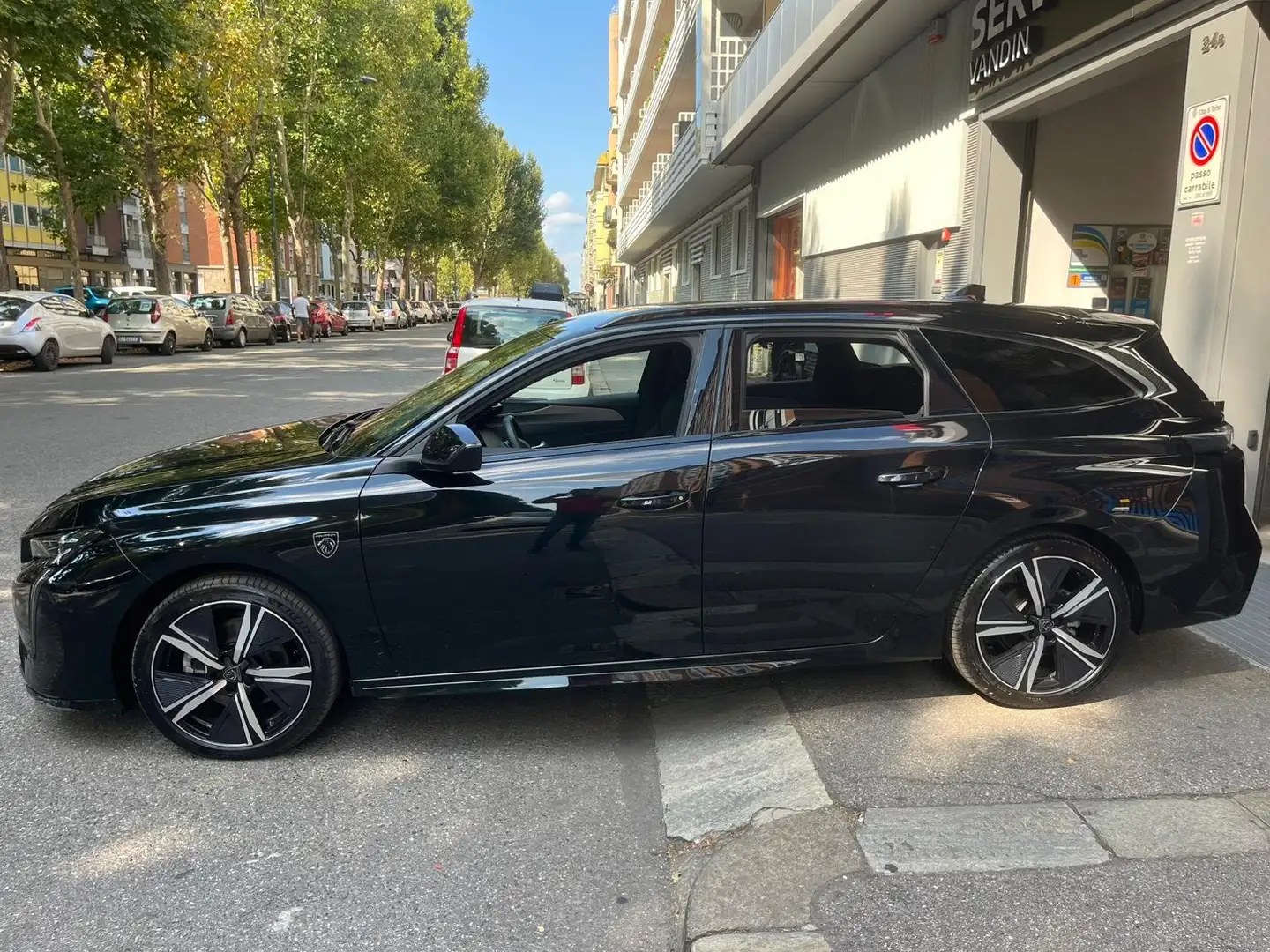 Peugeot 308 308 SW 1.2 Puretech 130 cv EAT8 GT *PARI AL NUOVO* Noir - 2