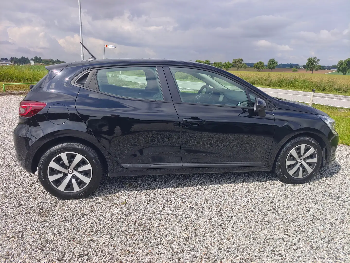 Renault Clio Equilibre Schwarz - 2