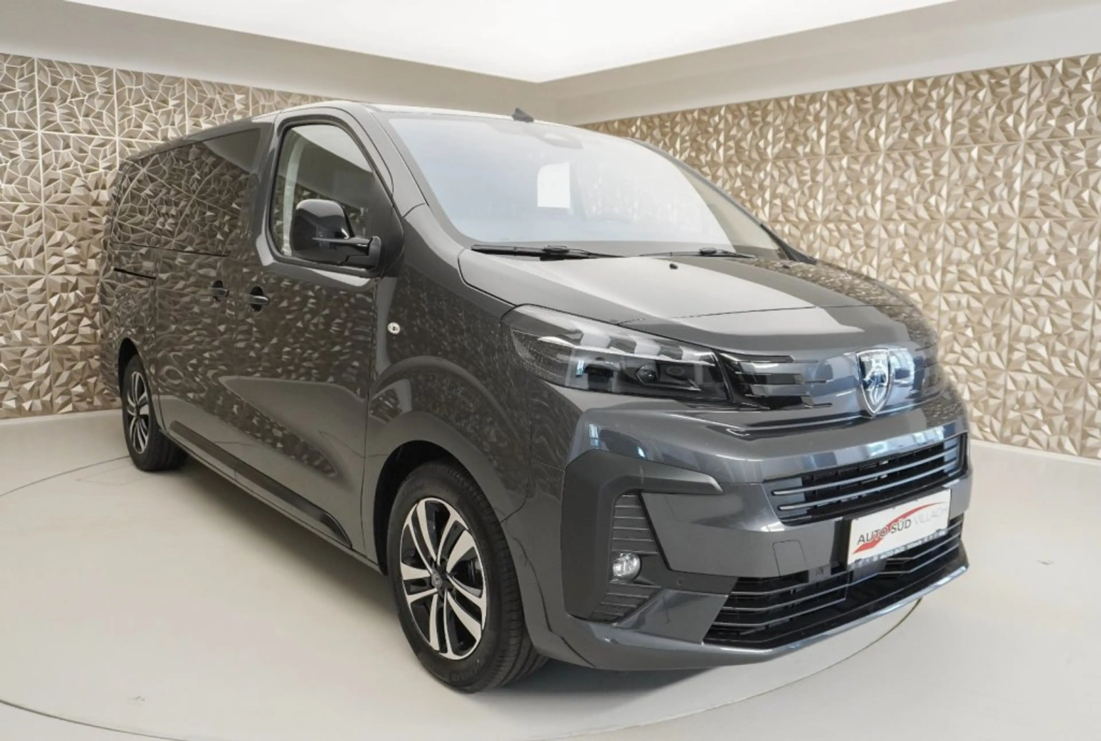 Peugeot Traveller PREMIUM L3 BHDI 180 EAT8 — photo 3
