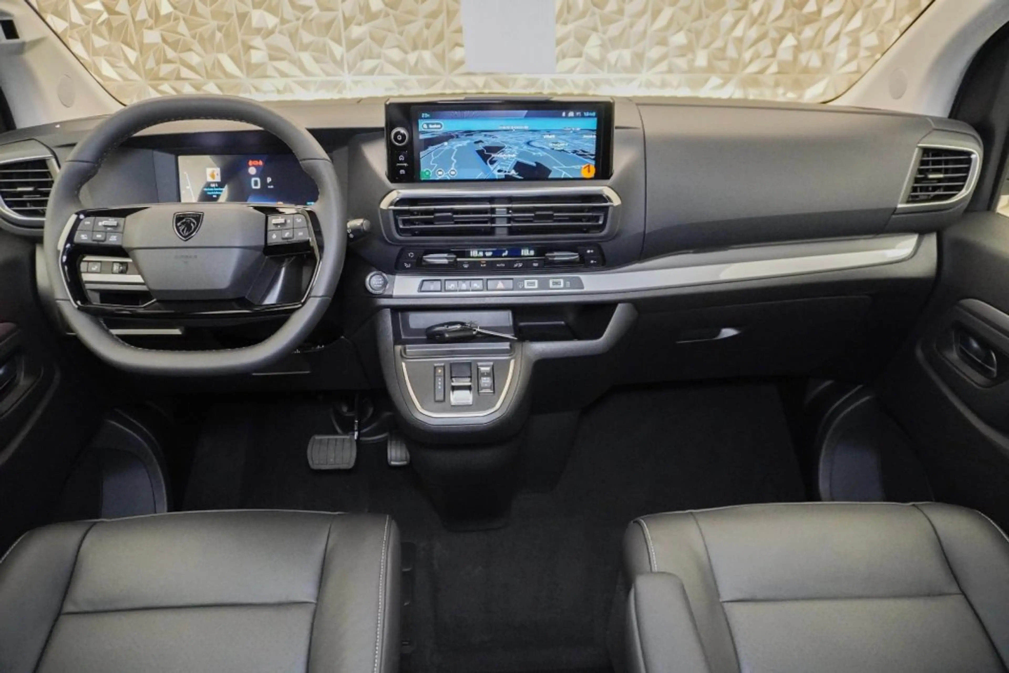 Peugeot Traveller PREMIUM L3 BHDI 180 EAT8 — photo 12