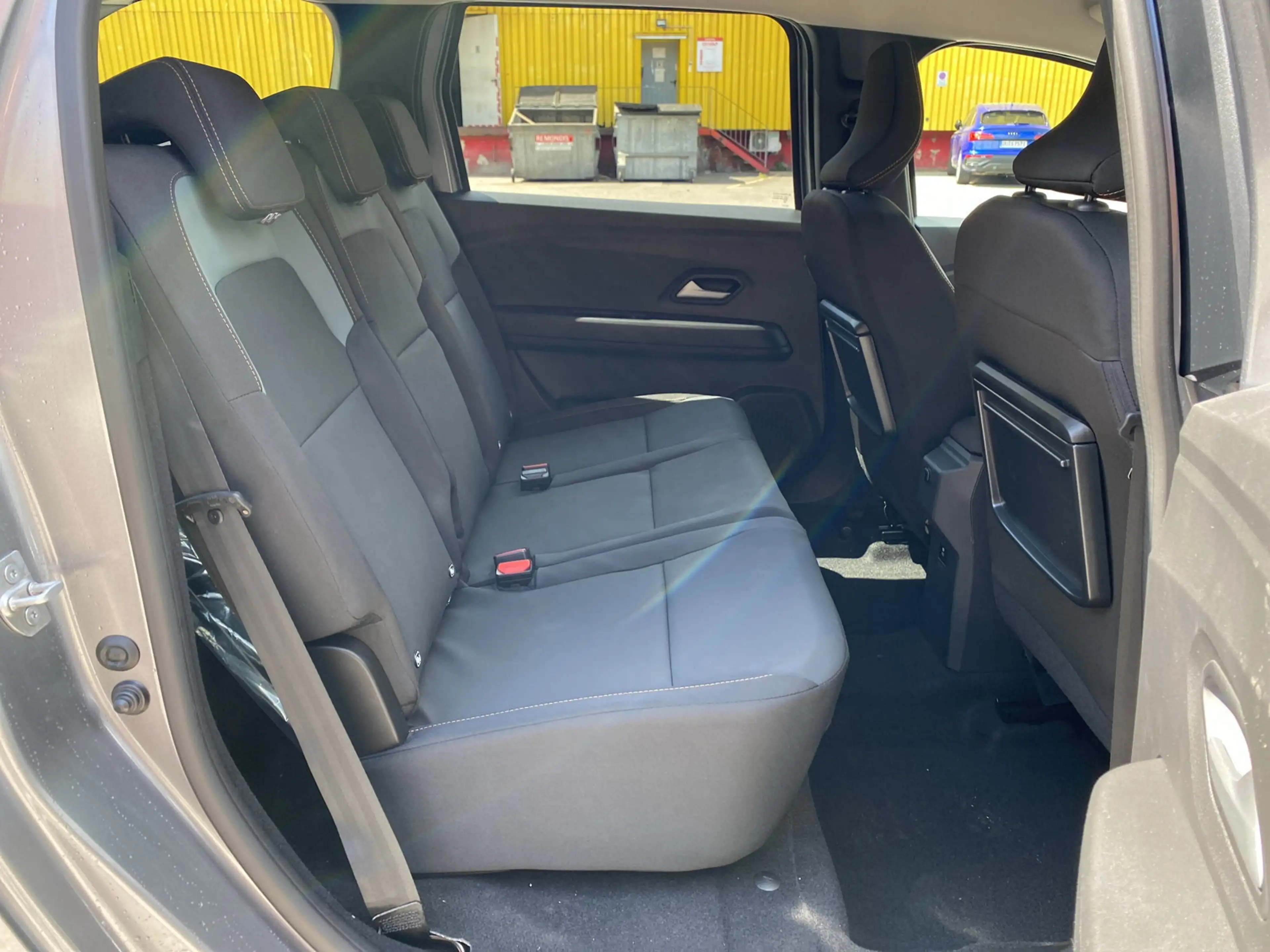 Dacia Jogger Extreme Eco-G 120 auto Sitzheizung 360° — photo 12