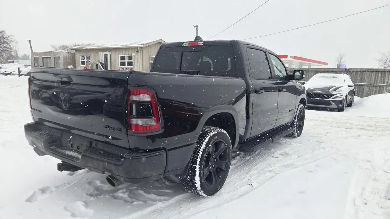 RAM 1500 снимка RAM 1500
