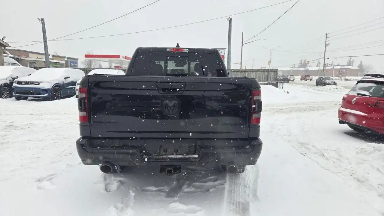 RAM 1500 снимка RAM 1500