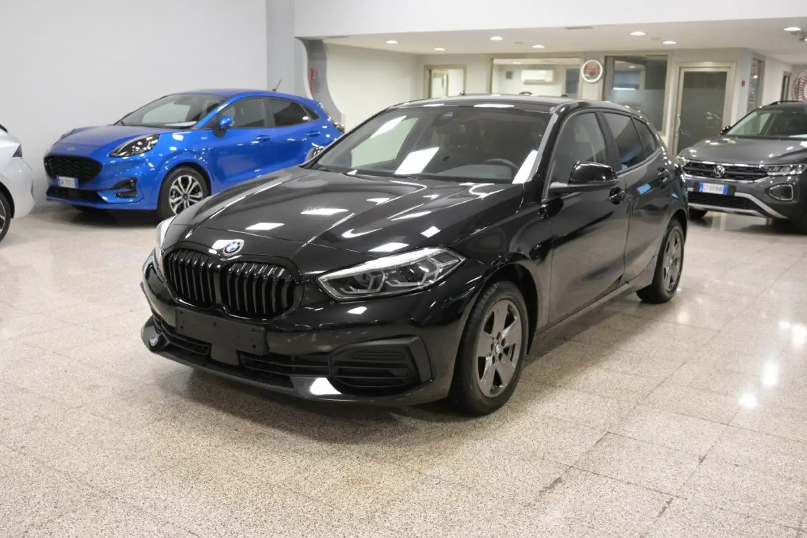 BMW 116 116D 6M BUSINESS ADVANTAGE ( FARI LED - NAVI ) Schwarz - 1