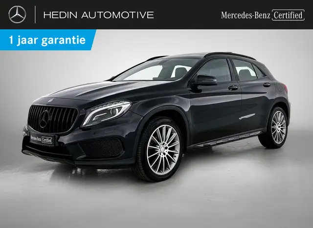 Mercedes-Benz GLA 180 AMG Line | Panoramisch Dak | Multispaak AMG Velgen