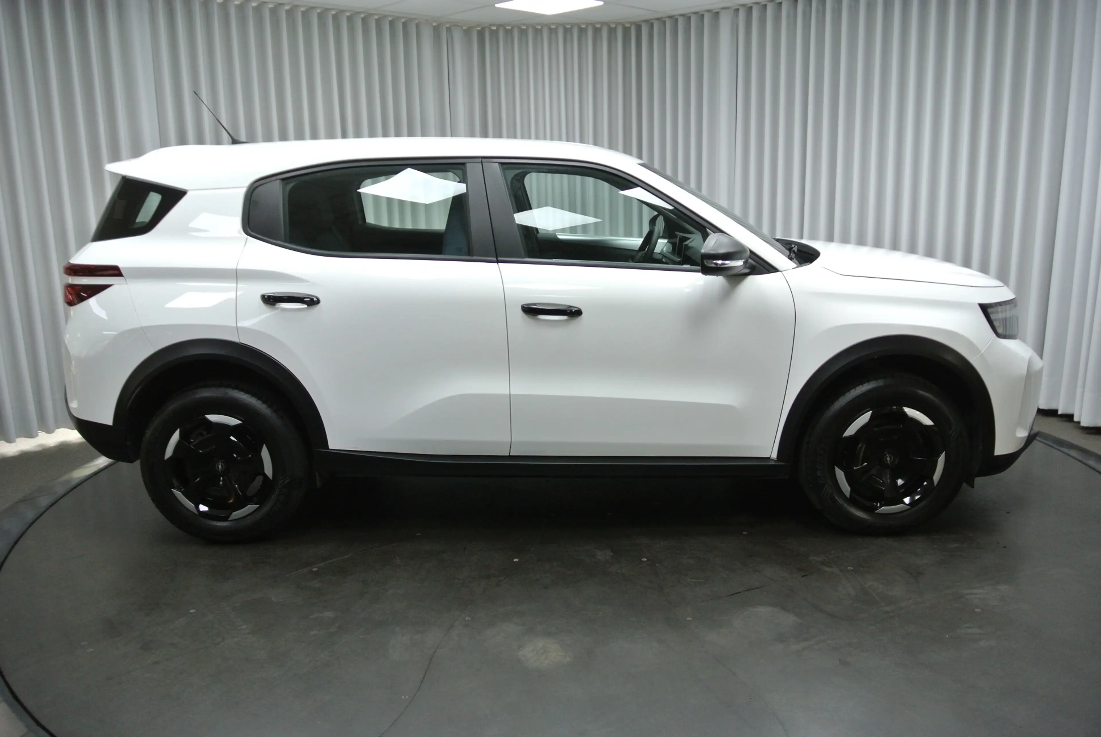 Opel Frontera — photo 5