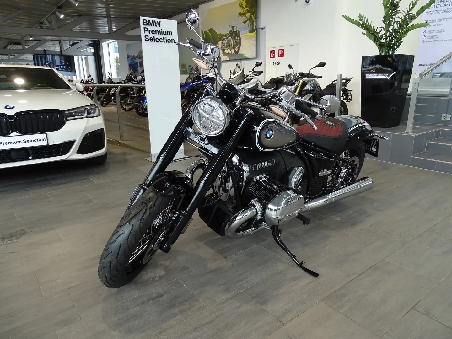 BMW R 18 Sondermodell 100Jahre Schwarz - 2