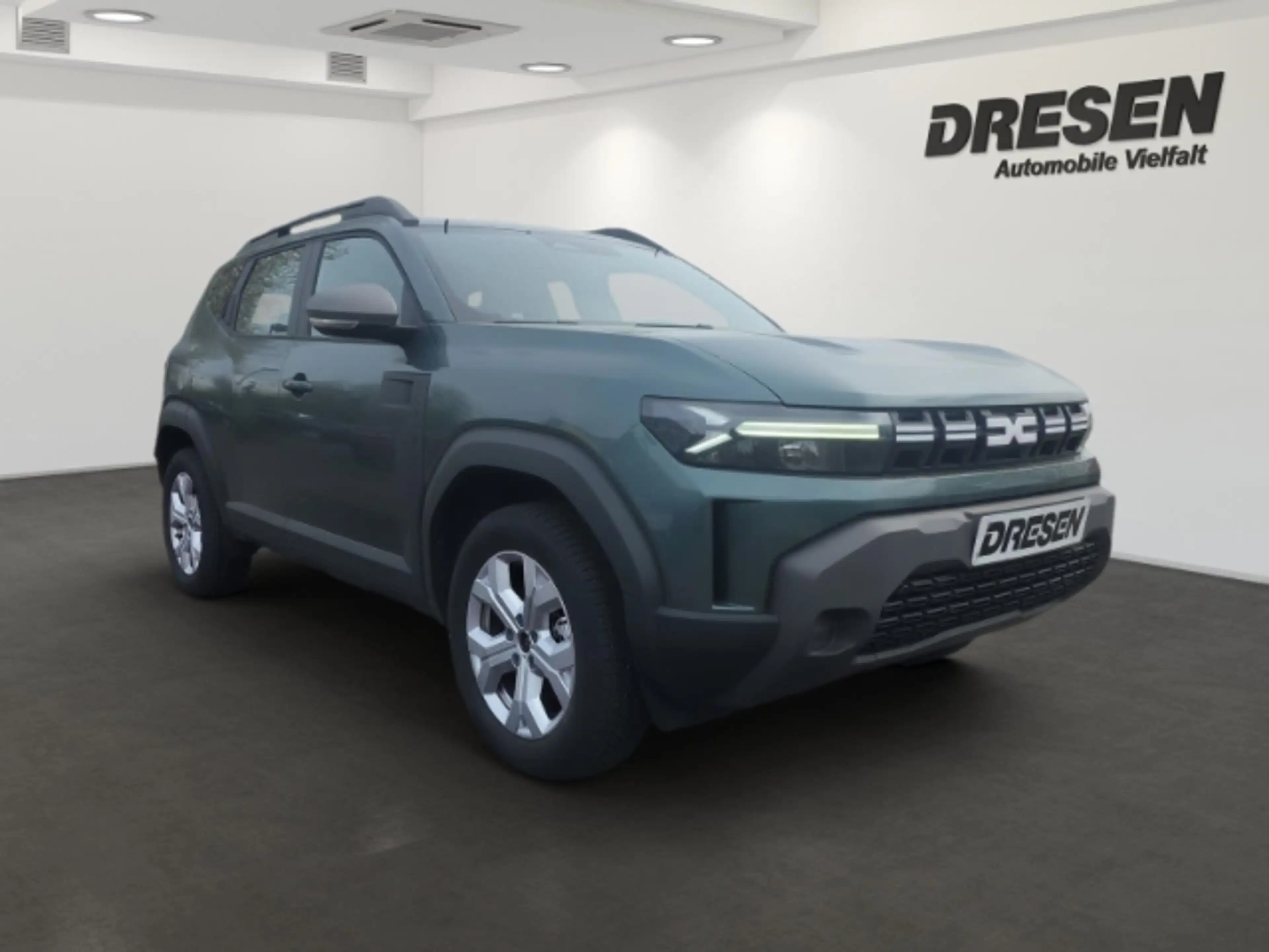 Dacia Duster Expression Hybrid-GAS 150 4x4+Winter-Paket+Automat — photo 2