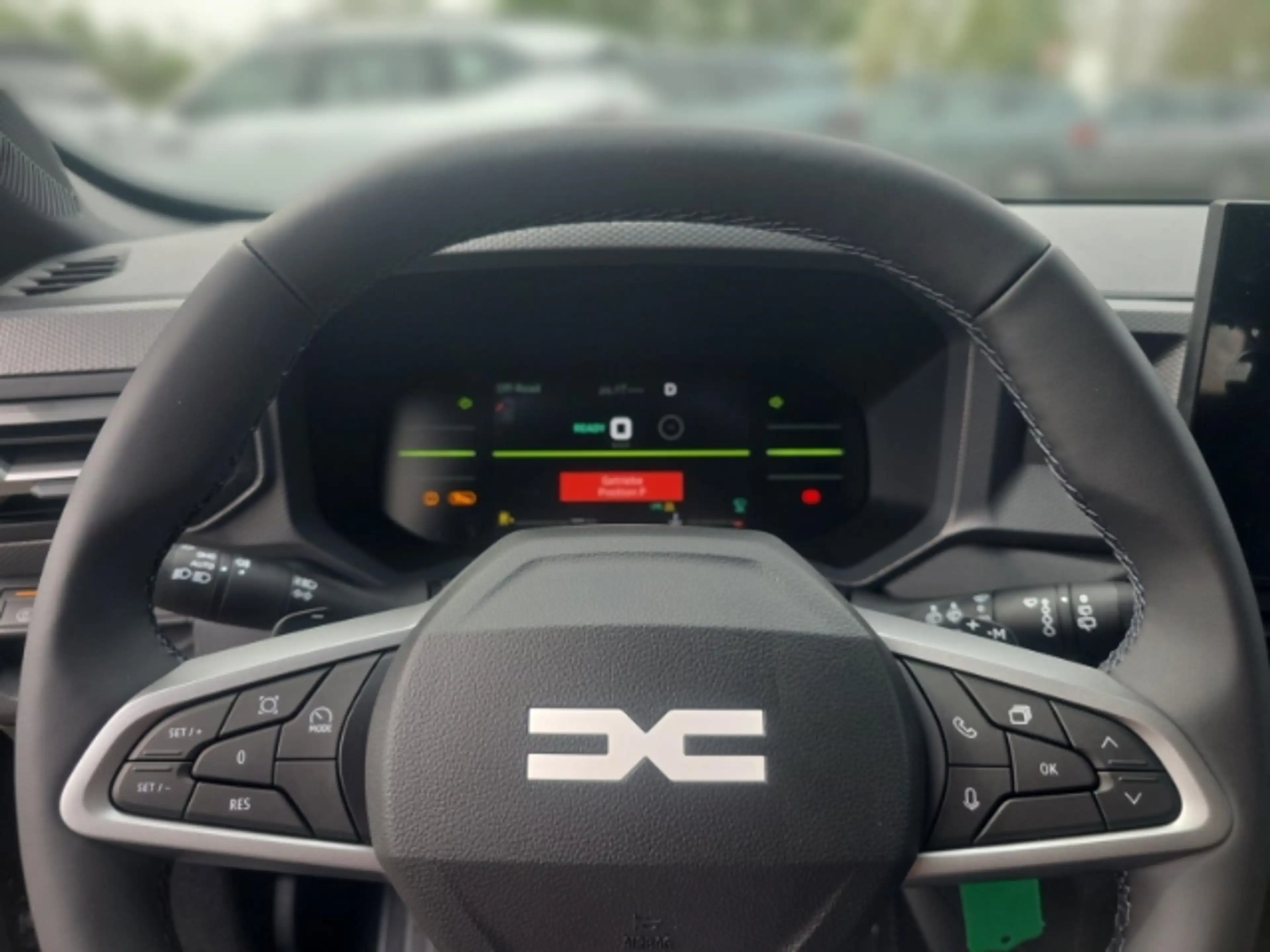 Dacia Duster Expression Hybrid-GAS 150 4x4+Winter-Paket+Automat — photo 8