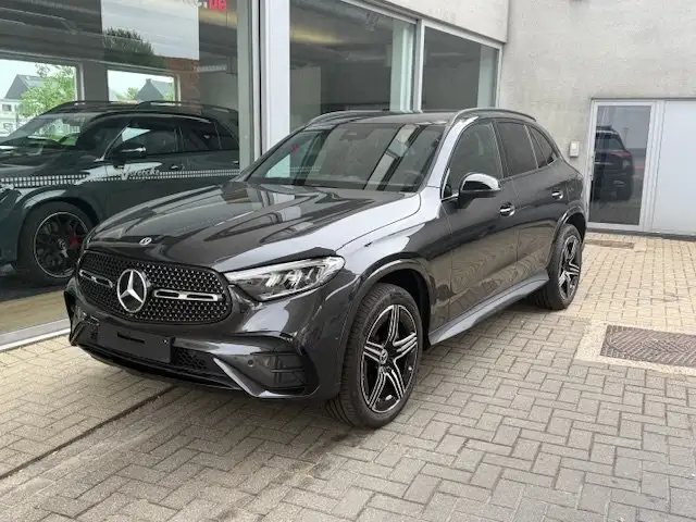 Mercedes-Benz GLC 300 GLC 300 e PHEV AMG Line (230 kW) AMG Line