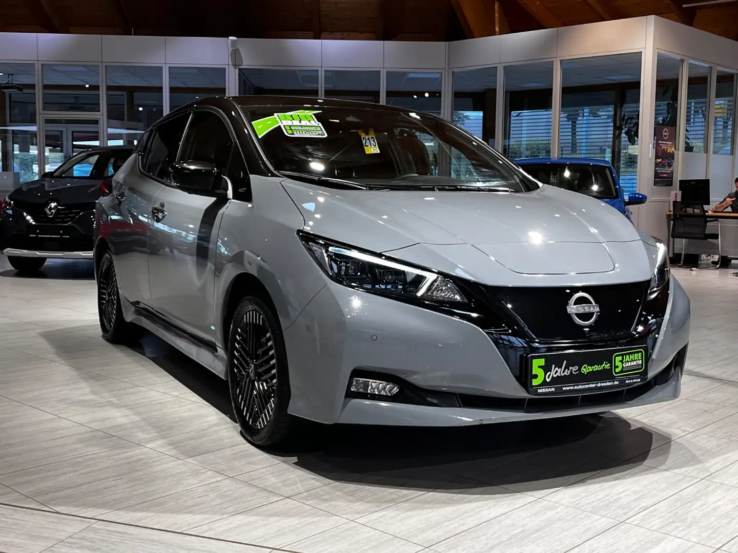 Nissan Leaf N-Connecta ACC+LED+Navi+SHZ+Winterp.+SR&WR Noir - 2