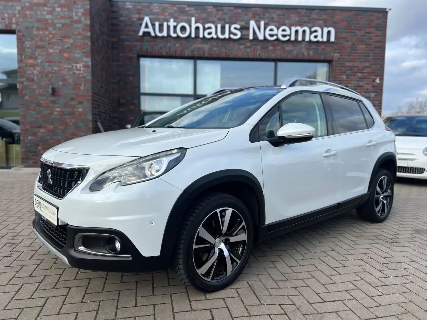 Peugeot 2008 Allure*PANO*NAVI*RFK*SHZ* Weiß - 1