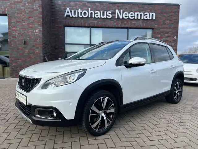 Peugeot 2008 Allure*PANO*NAVI*RFK*SHZ*