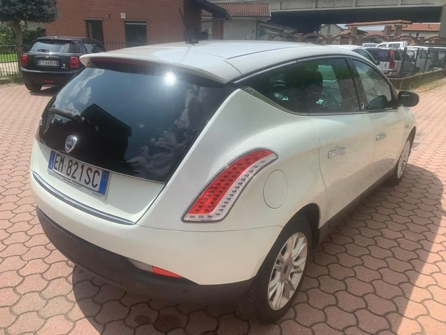 Lancia Delta Delta+III+2008+2.0+mjt+Platinum+165cv Bianco - 2