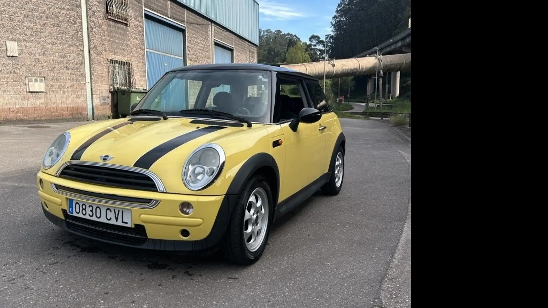 MINI One D Amarillo - 1