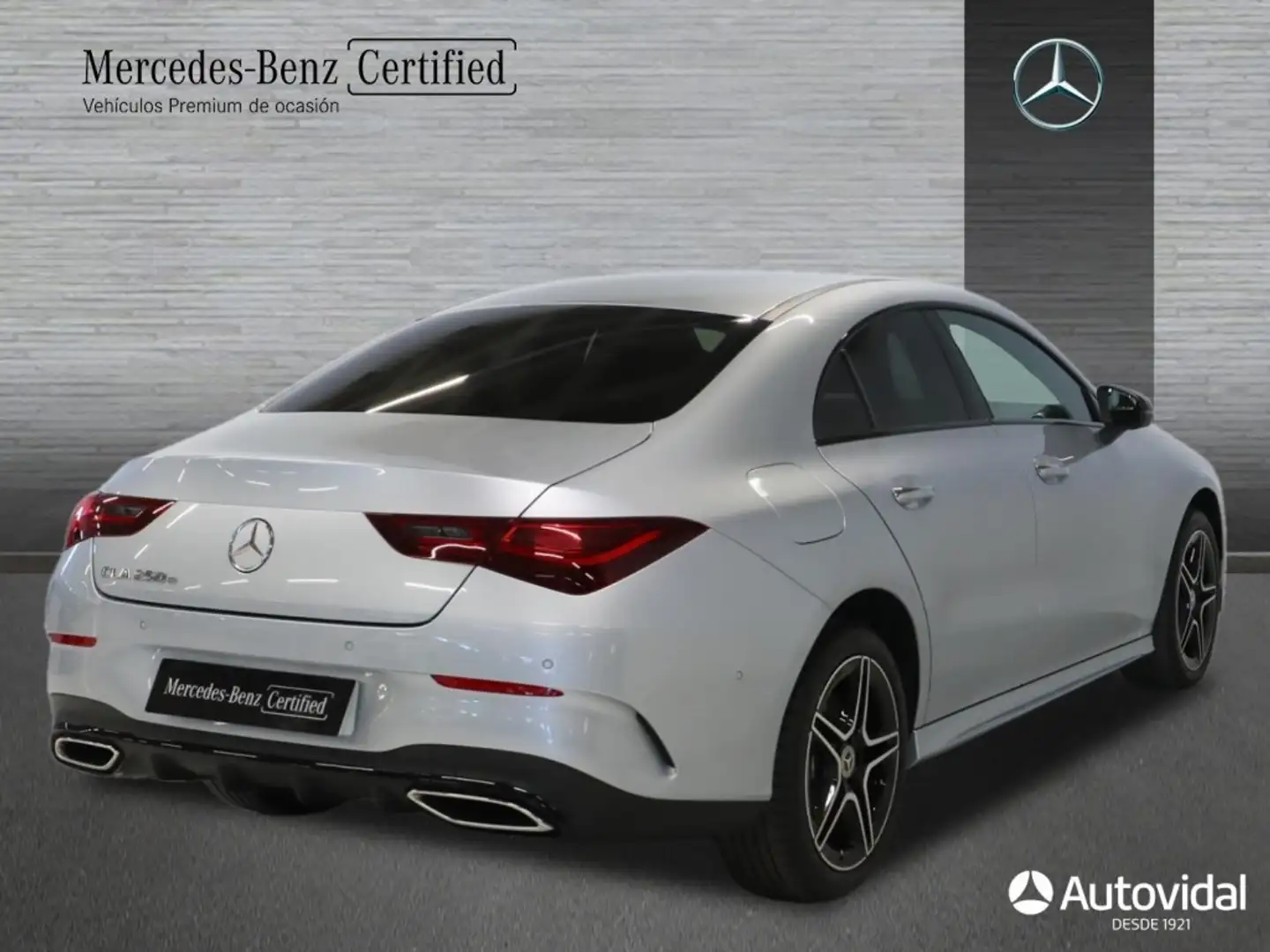 Mercedes-Benz CLA 250 250e 8G-DCT Plateado - 2