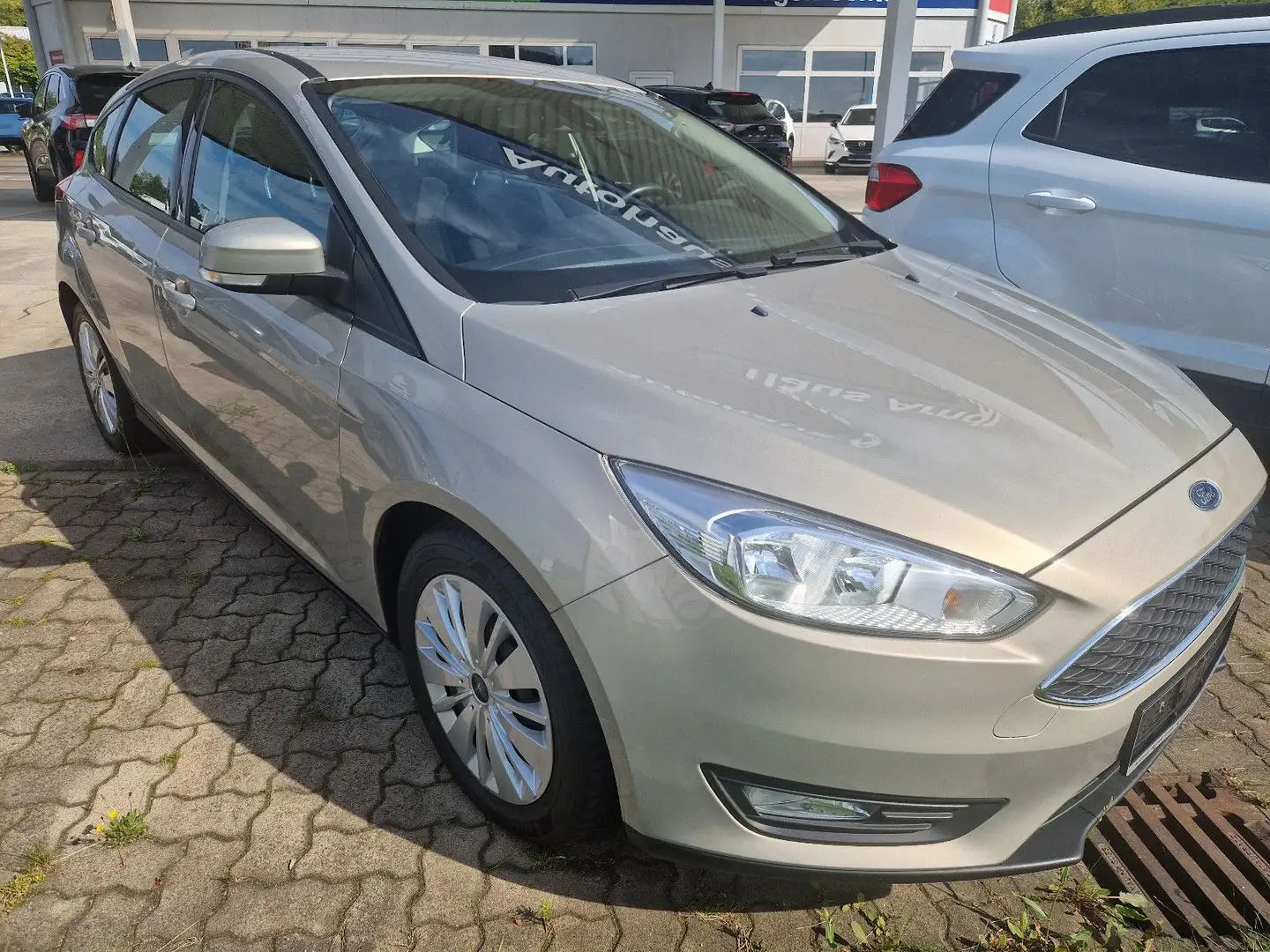 Ford Focus Lim. Business *KLIMA*Tempomat*W.-Paket* Grau - 2