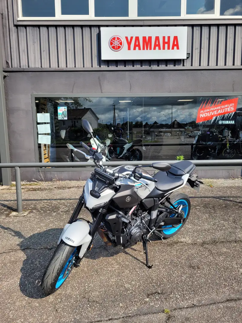 Yamaha MT-07 Grau - 2