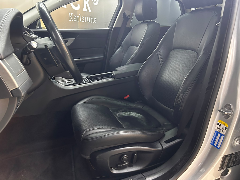Jaguar XF Prestige PANO+VIRTU+LEDER+NAVI+SHZ+KAMER+19 — photo 8