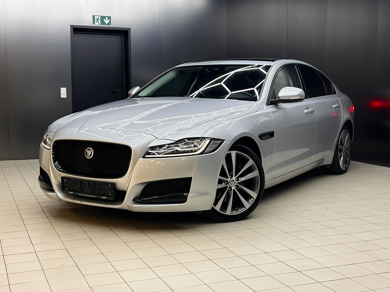 Jaguar XF Prestige PANO+VIRTU+LEDER+NAVI+SHZ+KAMER+19 — photo 3