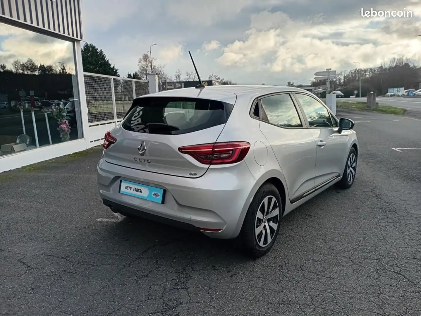 Renault Clio V TCe 90 Equilibre Gris - 2