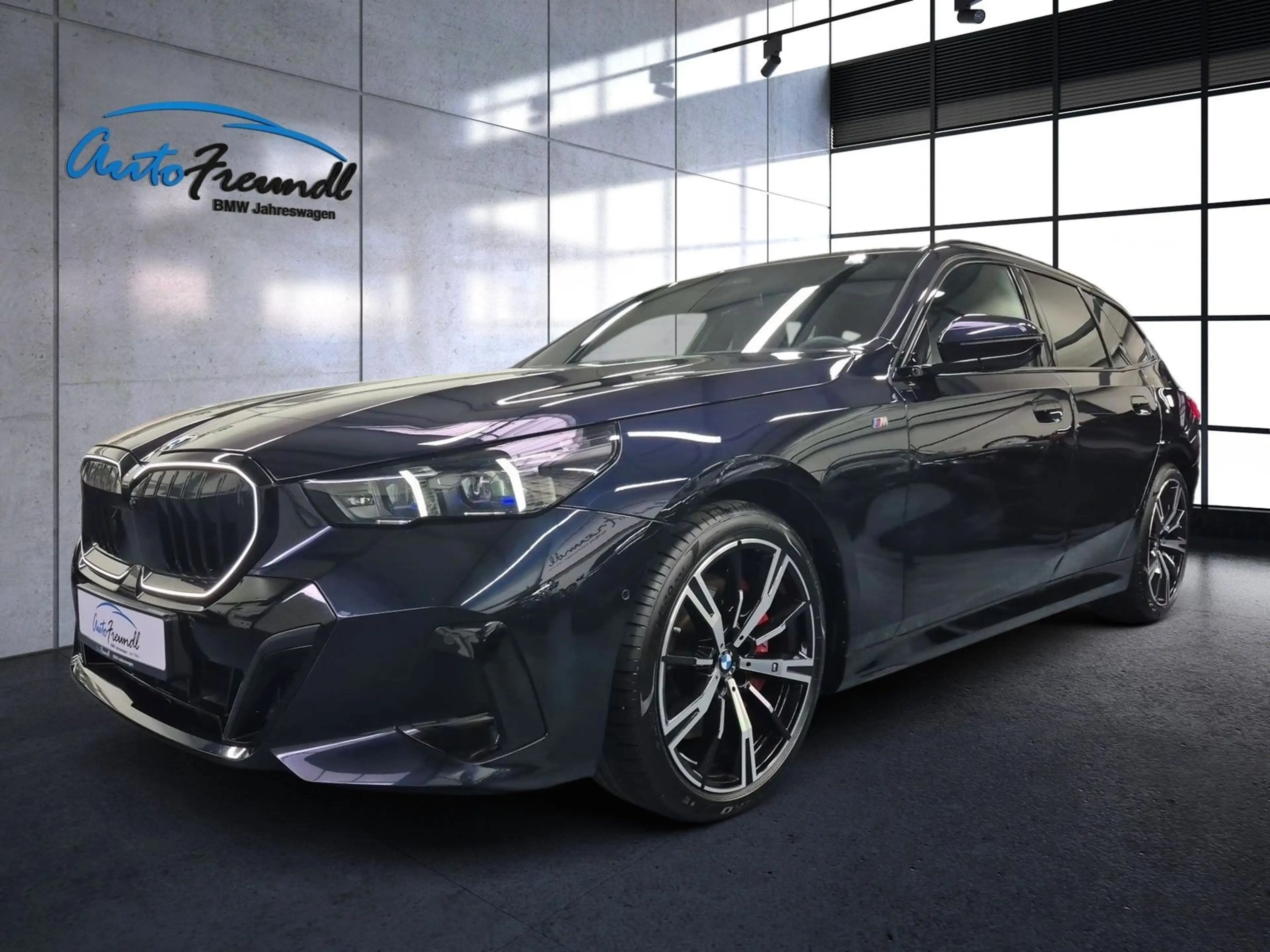 BMW 540 d xDrive M Sport Pro *20 Zoll*Pano*AHK*20 Zol