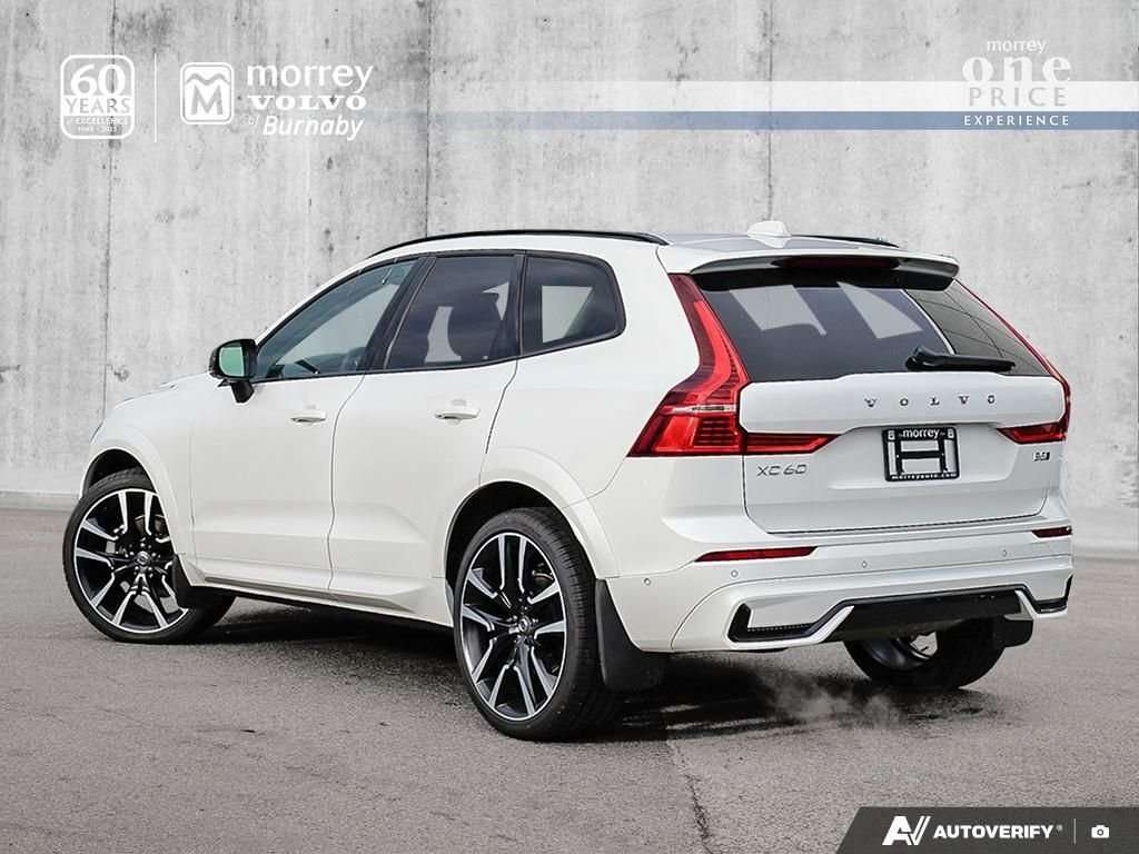 2025 Volvo XC60 Ultra DEMO Bowers & Wilkins Ultra Low Mileage alt 4