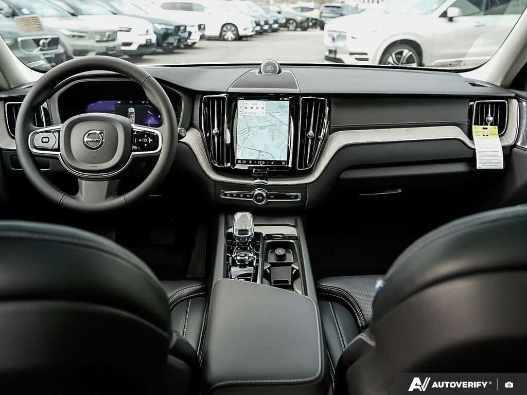 2025 Volvo XC60 Ultra DEMO Bowers & Wilkins Ultra Low Mileage thumb 18