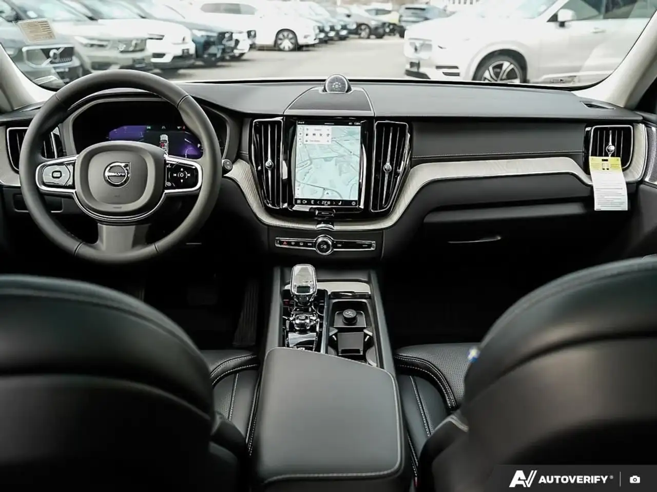 Volvo XC60 снимка Volvo XC60