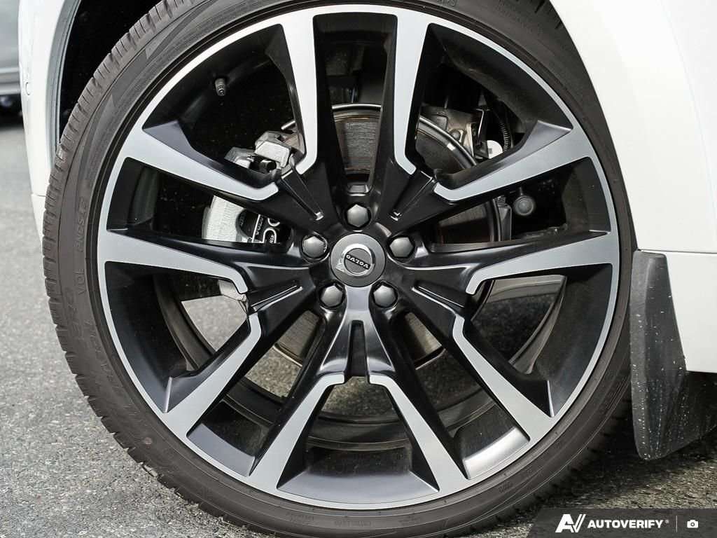 2025 Volvo XC60 Ultra DEMO Bowers & Wilkins Ultra Low Mileage thumb 6