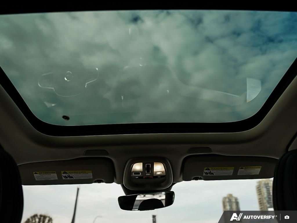 2025 Volvo XC60 Ultra DEMO Bowers & Wilkins Ultra Low Mileage thumb 19