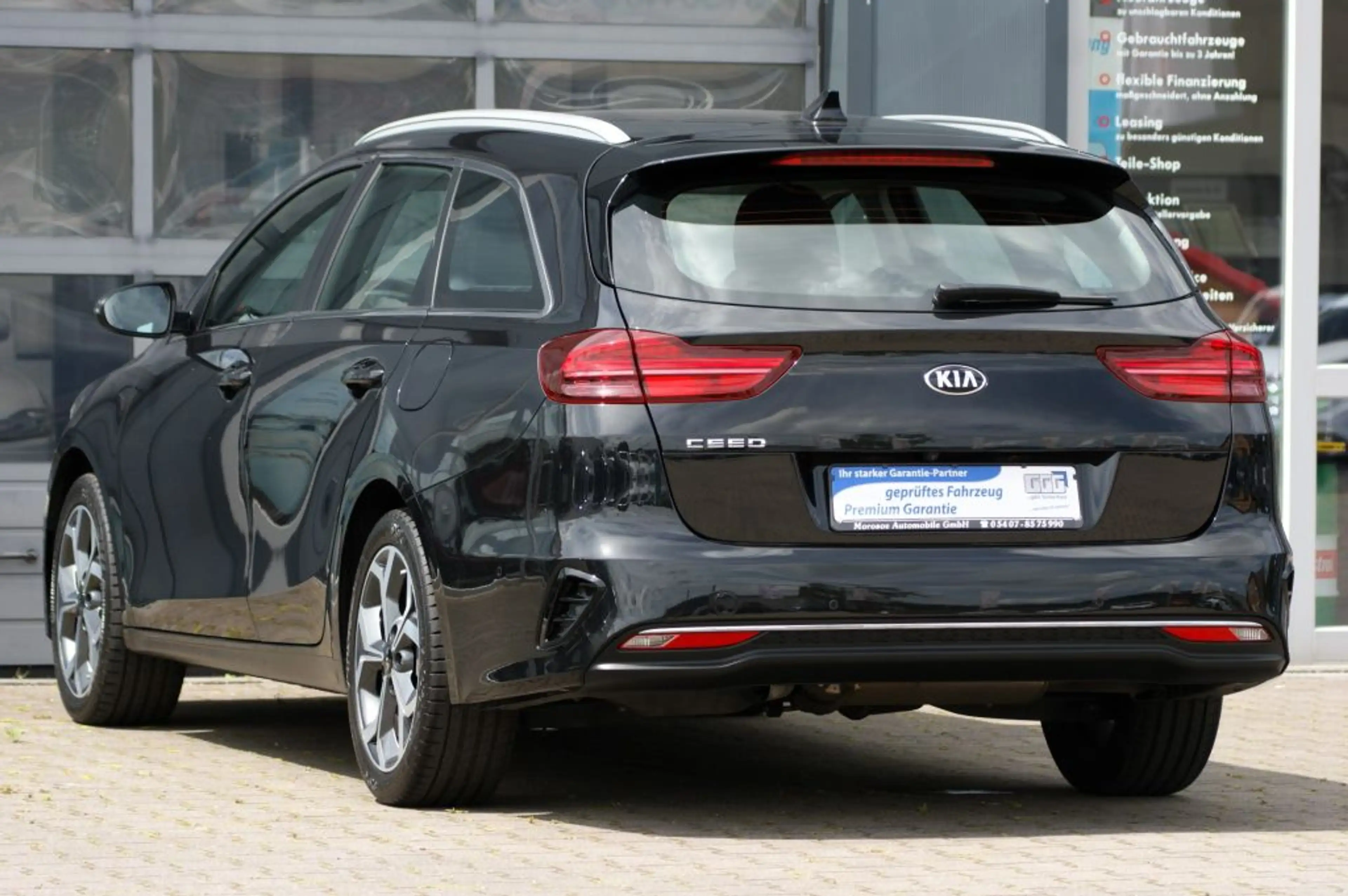 Kia Ceed / cee'd SW 1.6 CRDi DCT Spirit — photo 3