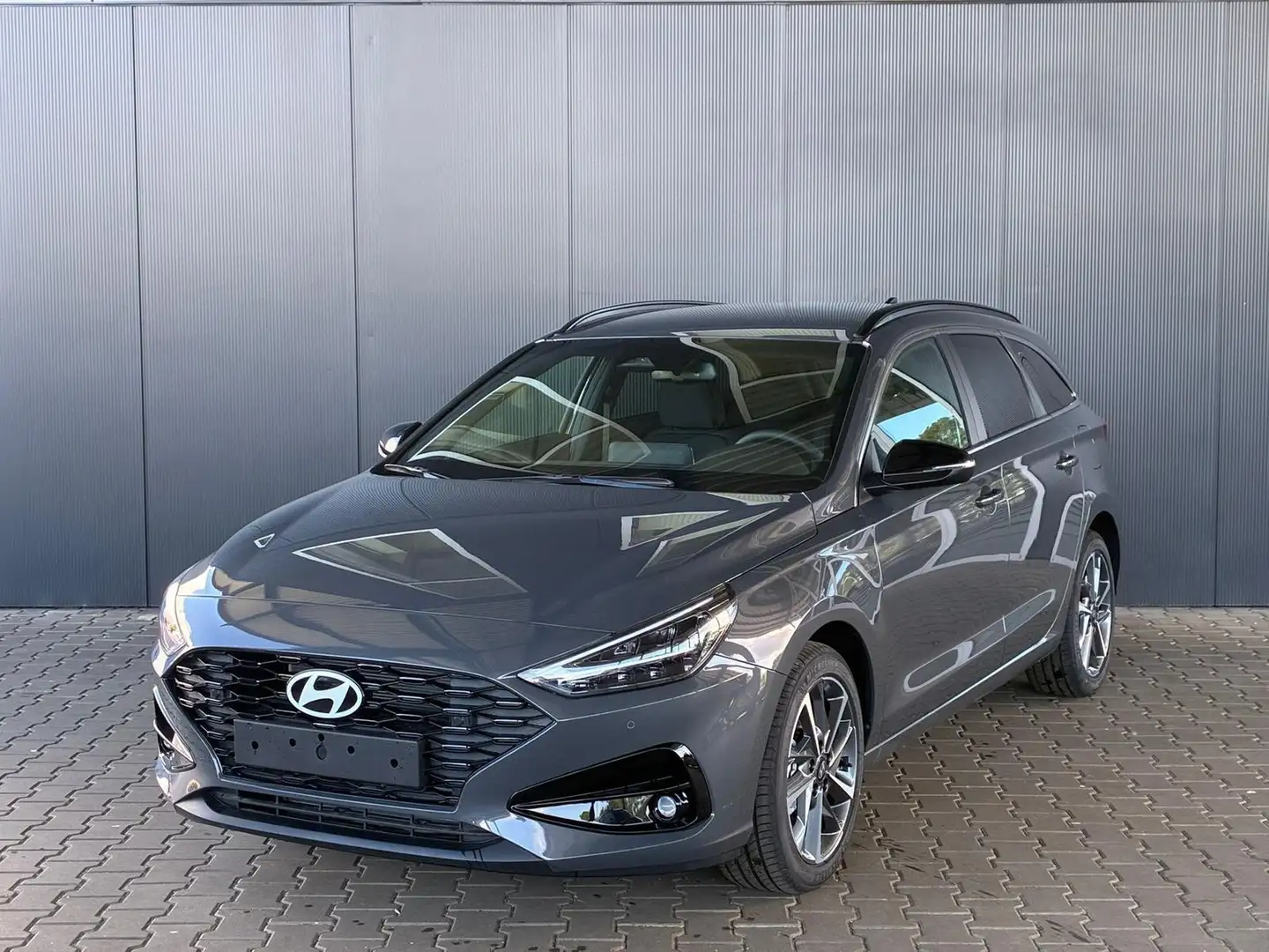 Hyundai i30 Kombi Comfort Plus 1.5 GDI / Keyless Totwinkela... Grau - 1